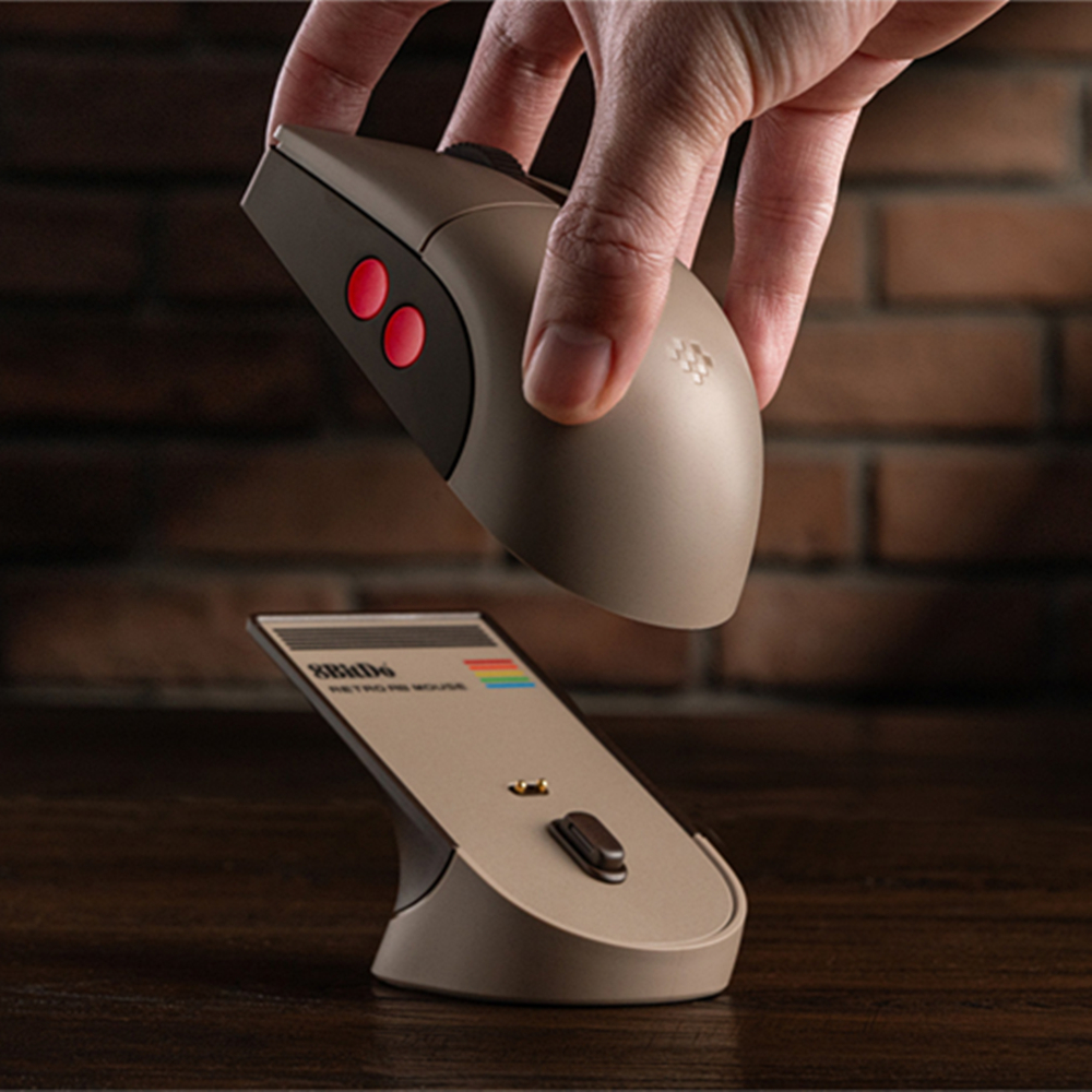 8BitDo Retro R8 Mouse - C64 Ed - огляд і ціна Gaming Accessories Retro