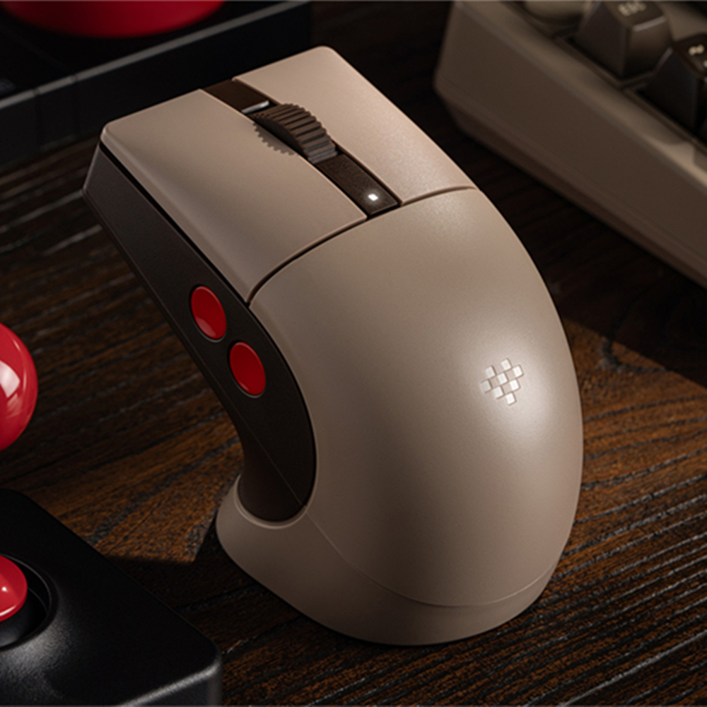 8BitDo Retro R8 Mouse - C64 Ed - огляд і ціна Gaming Accessories Retro