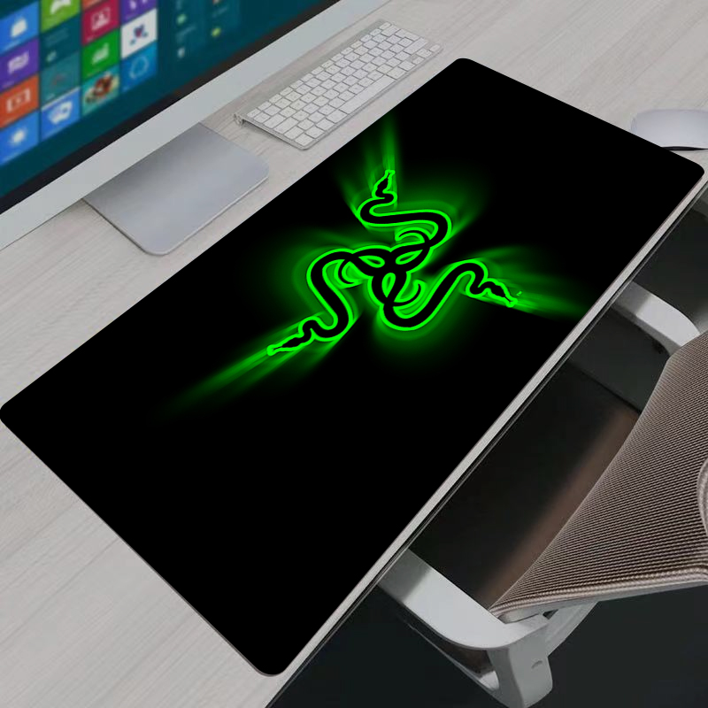 Large Razer LOGO Mouse Pad Off - огляд і ціна Gaming Accessories Razer